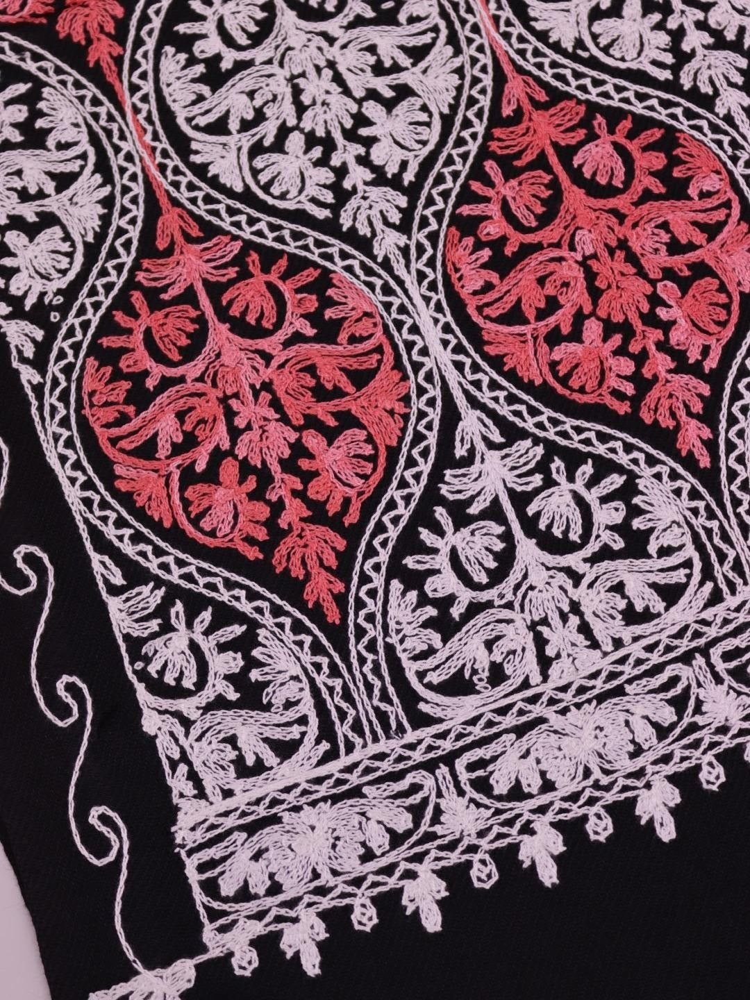 Handmade Jamwar Shawl - Black, White & Red Z5