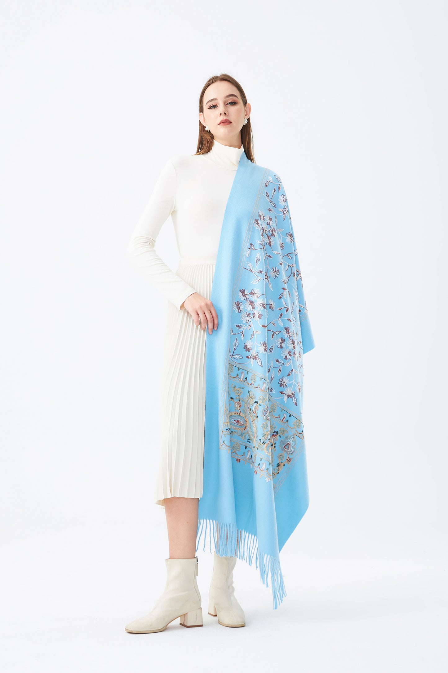 Wool Embroidered Scarf with Tassels SC-01
