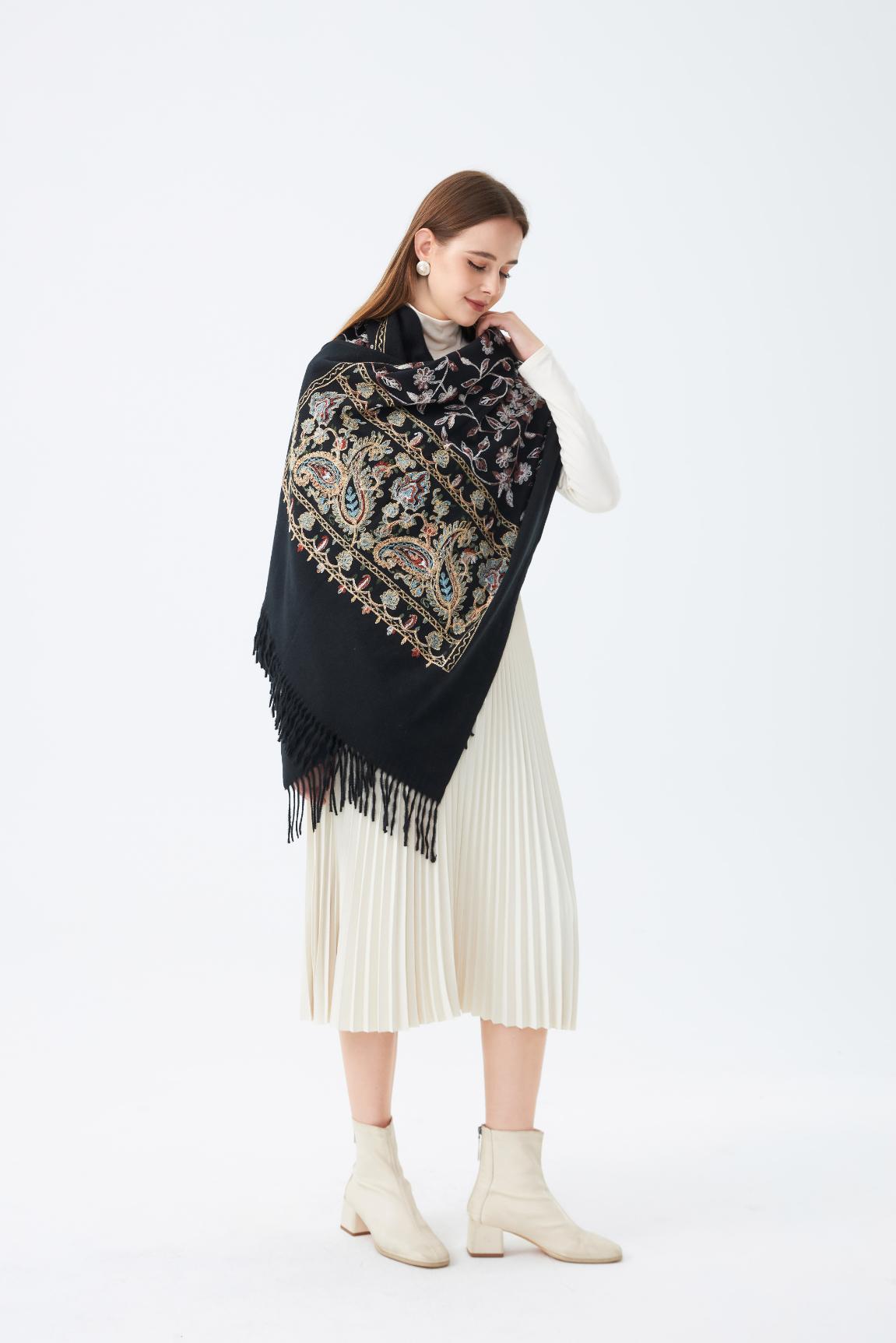 Wool Embroidered Scarf with Tassels SC-01