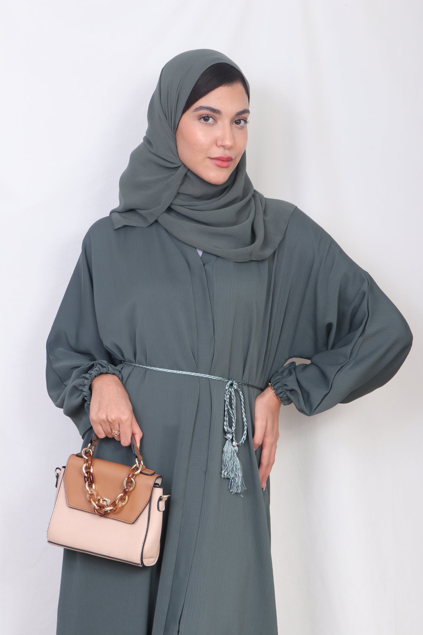 Muslim Fashion Abaya Mid Grey A4