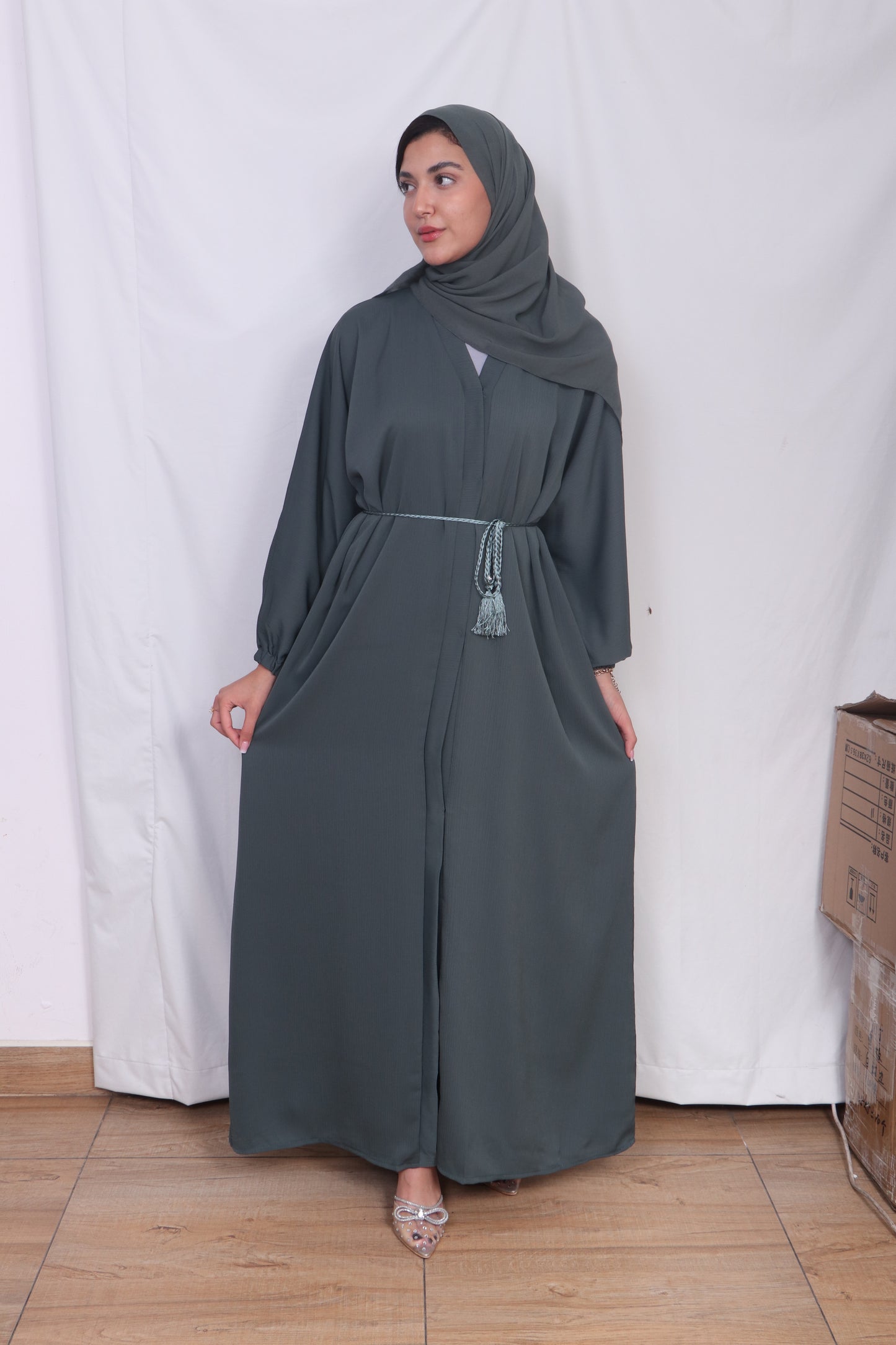 Muslim Fashion Abaya Mid Grey A4