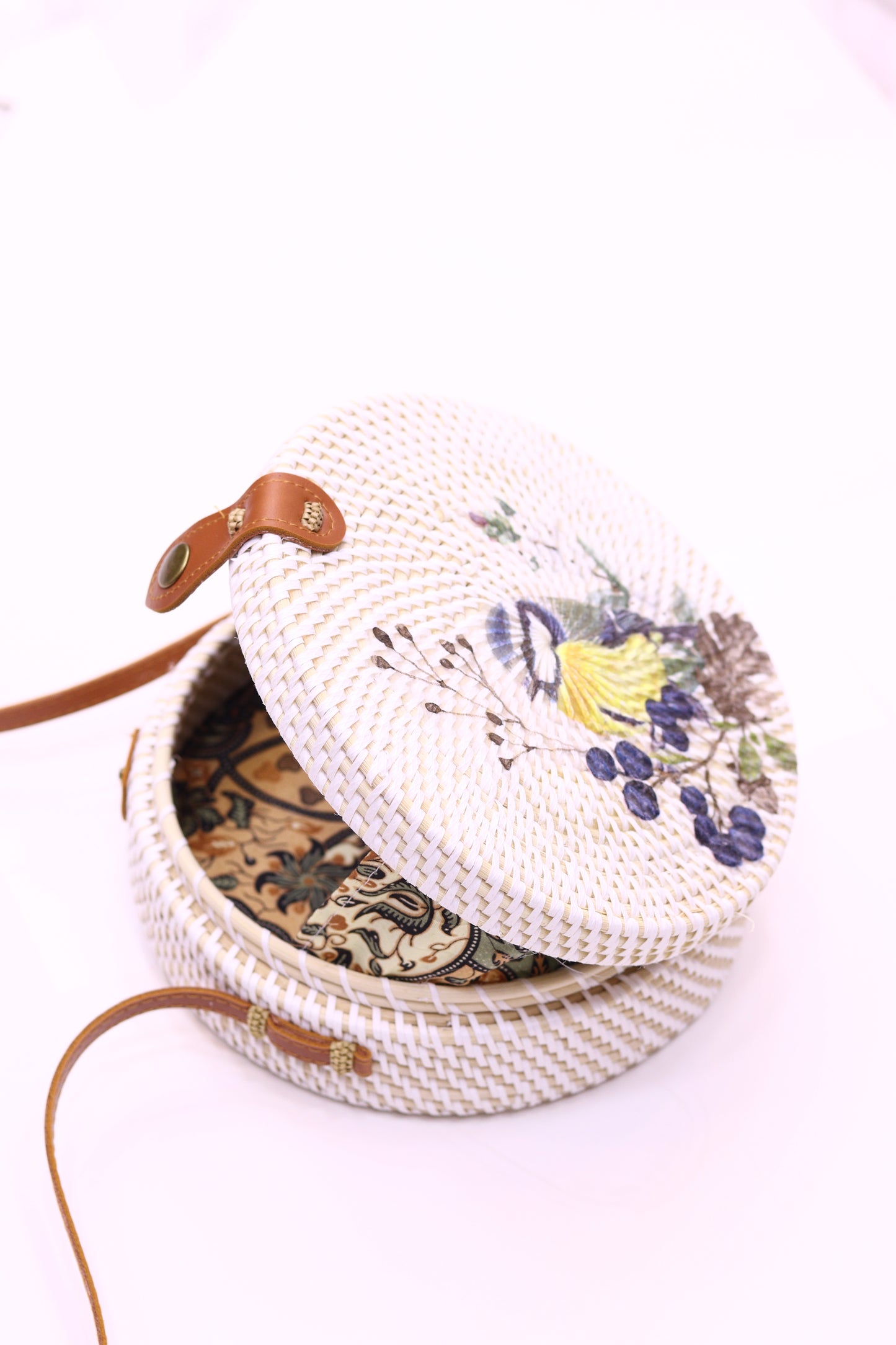 Handwoven Round Rattan Bag With Inner Lining Shoulder Leather Straps Natural Chic Hand RB-11