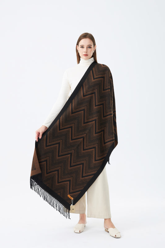 Elegant Chevron Patterned Wool Stole with Fringed Edge