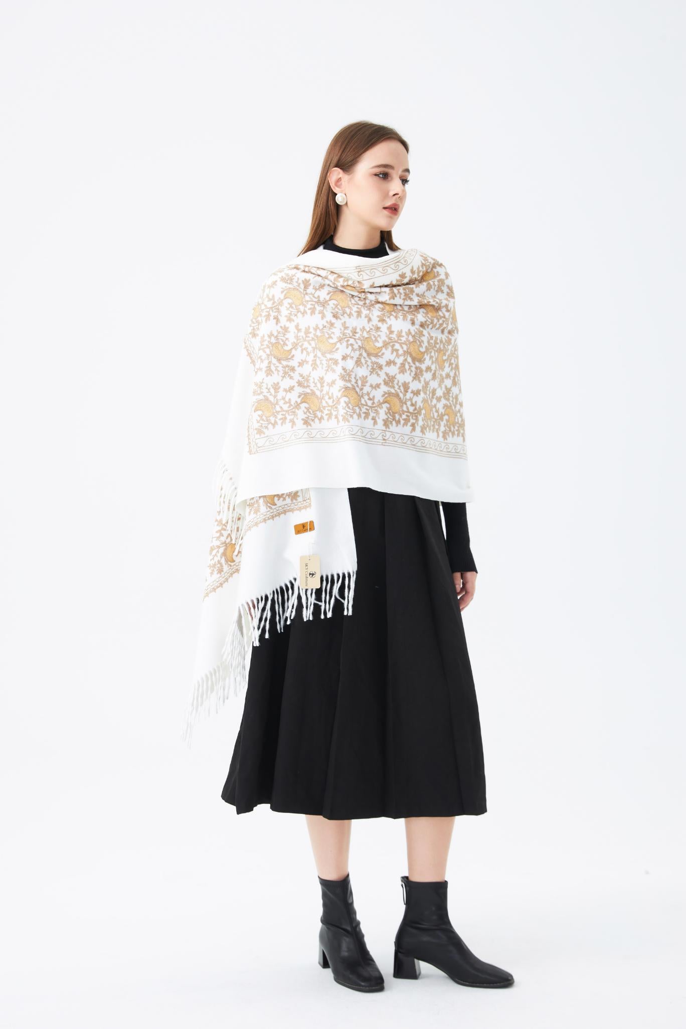 Wool Embroidered Scarf with Tassels SC-06